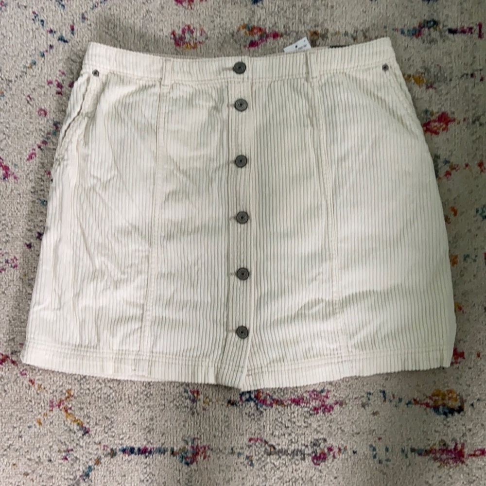 AEO Cream corduroy button down skirt NWT SIZE L